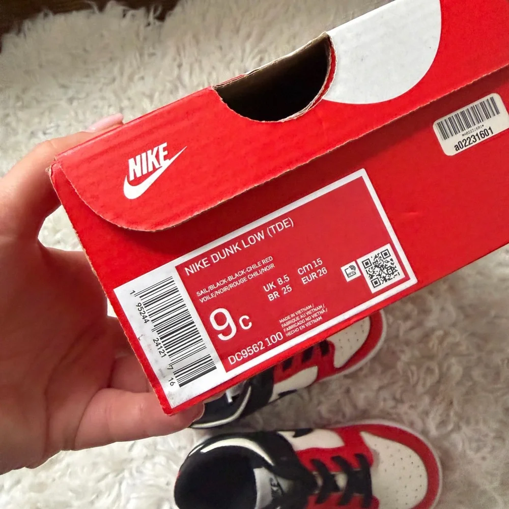 Nike Kids' Red, White & Black Low-Top Sneakers